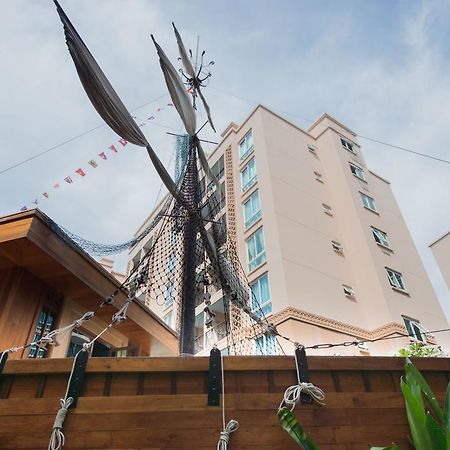 Atlantis Pattaya High Service جومتين بيتش المظهر الخارجي الصورة