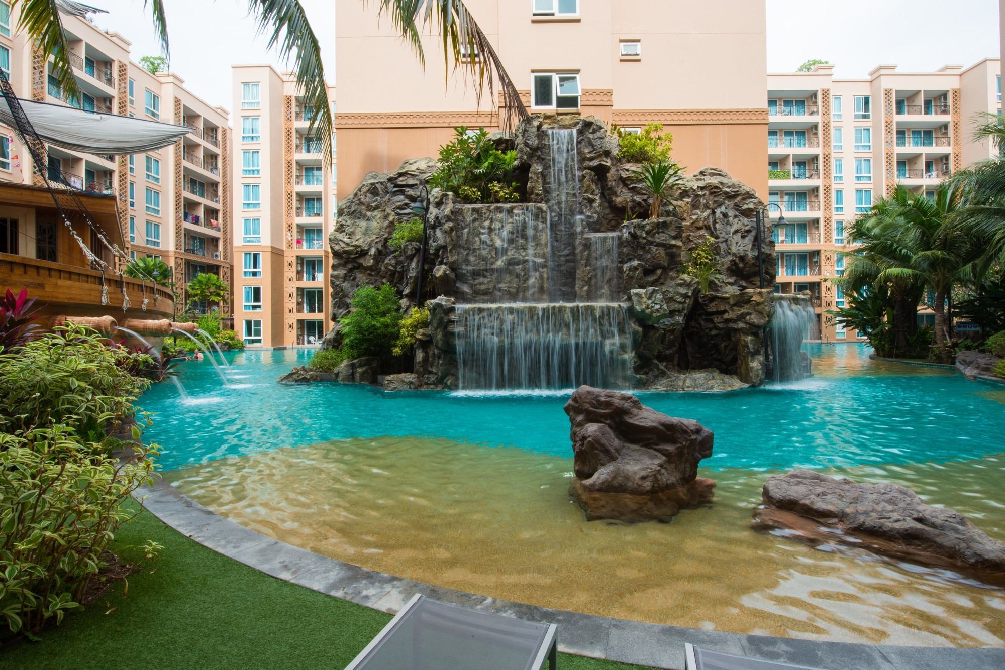 Atlantis Pattaya High Service جومتين بيتش المظهر الخارجي الصورة