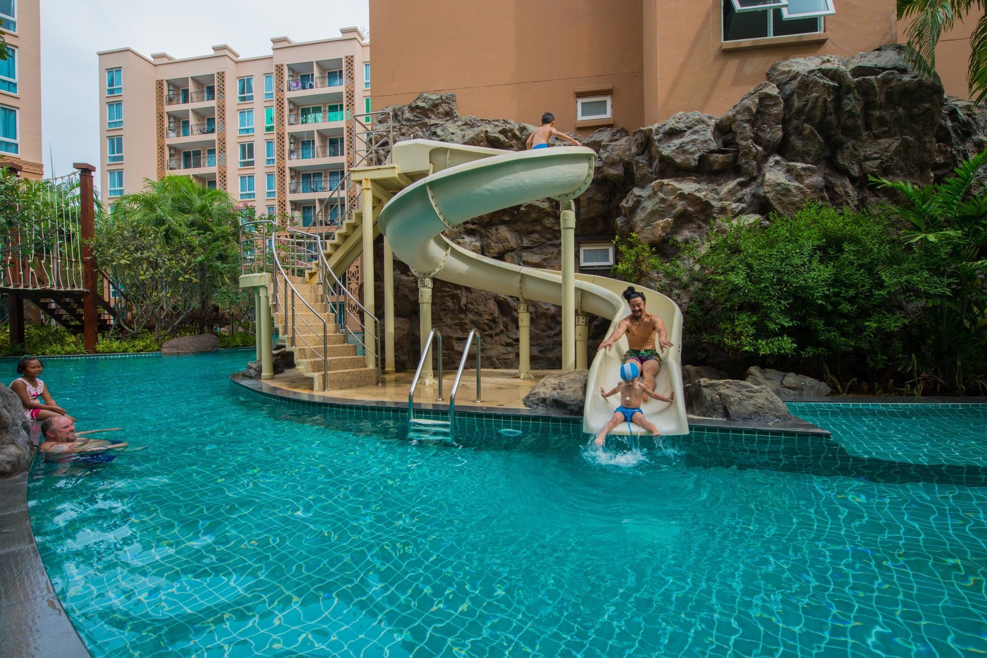 Atlantis Pattaya High Service جومتين بيتش المظهر الخارجي الصورة