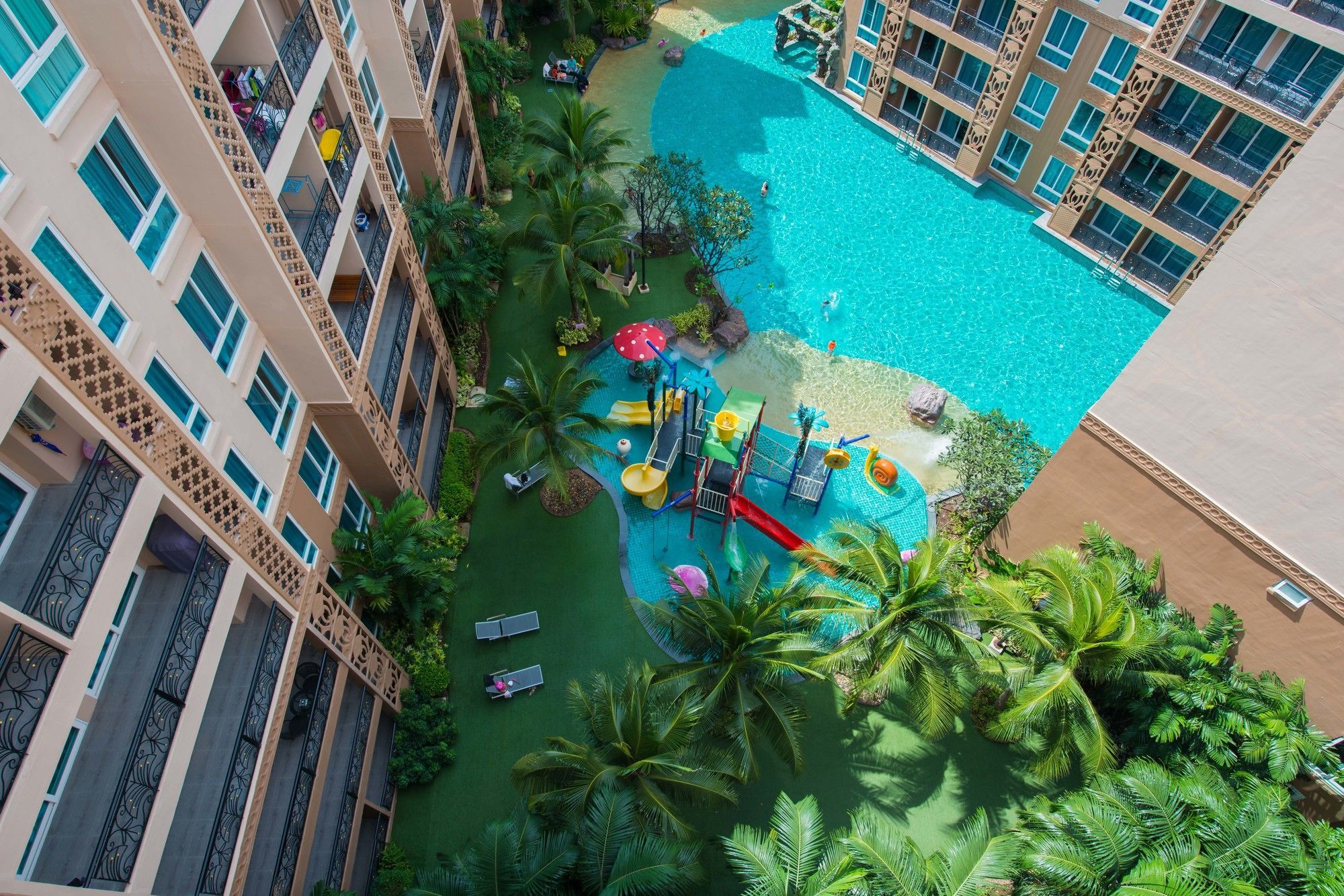 Atlantis Pattaya High Service جومتين بيتش المظهر الخارجي الصورة